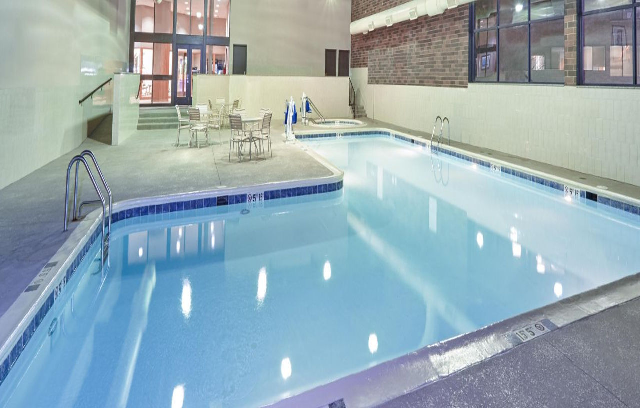 Holiday Inn Chicago Matteson Conference Center, An Ihg Hotel Εξωτερικό φωτογραφία