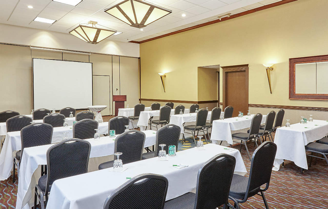 Holiday Inn Chicago Matteson Conference Center, An Ihg Hotel Εξωτερικό φωτογραφία